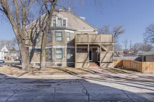 937 20th St, Rock Island, IL 61201 - Photo 2