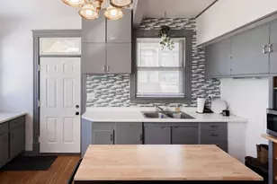 937 20th St, Rock Island, IL 61201 - Photo 14