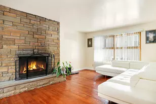 302 W 13th St, Chicago Heights, IL 60411 - Photo 2