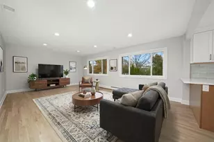 7925 William Dr, Willowbrook, IL 60527 - Photo 6