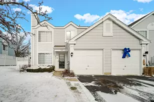 369 Gregory St, Aurora, IL 60504 - Photo 18