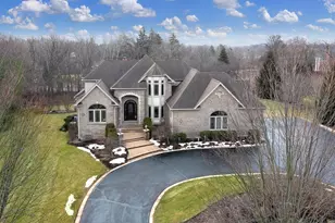 10 Carnoustie Ln, Inverness, IL 60067 - Photo 1