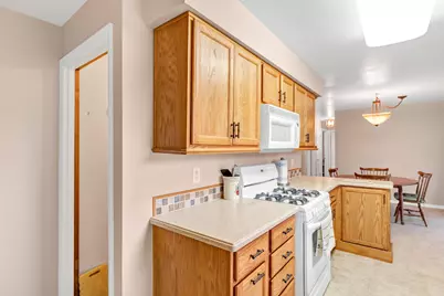 187 Alfred Drive, Sycamore, IL 60178 - Photo 8