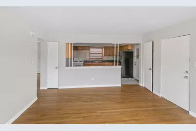 805 N 22nd Avenue #5, Melrose Park, IL 60160 - Photo 6