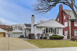 9825 S Winchester Ave, Chicago, IL 60643 - Photo 1