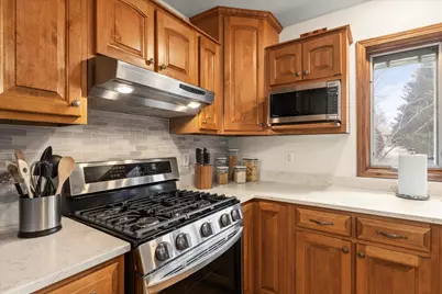 811 Sunset Drive, Mahomet, IL 61853 - Photo 18