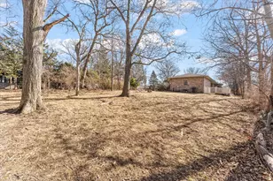 811 Sunset Dr, Mahomet, IL 61853 - Photo 46