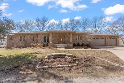 811 Sunset Drive, Mahomet, IL 61853 - Photo 1