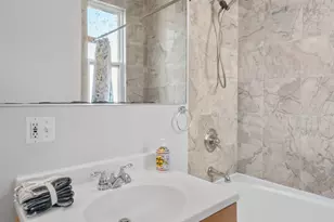 6412 S Woodlawn Ave, Chicago, IL 60637 - Photo 10