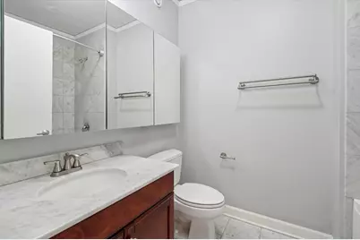 201 N Westshore Drive #904, Chicago, IL 60601 - Photo 14