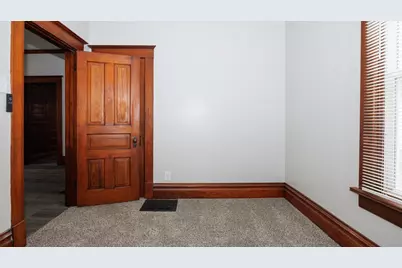 907 E Madison Street, Pontiac, IL 61764 - Photo 20