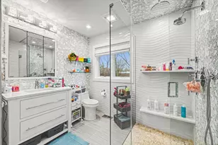 2076 Valley Lo Ln, Glenview, IL 60025 - Photo 24