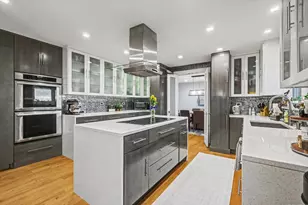 2076 Valley Lo Ln, Glenview, IL 60025 - Photo 14