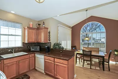 895 Eineke Boulevard, Algonquin, IL 60102 - Photo 14