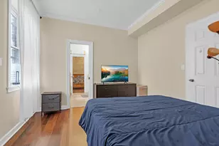 3435 W Sunnyside Ave, Chicago, IL 60625 - Photo 10