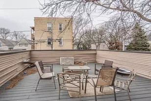 3435 W Sunnyside Ave, Chicago, IL 60625 - Photo 20
