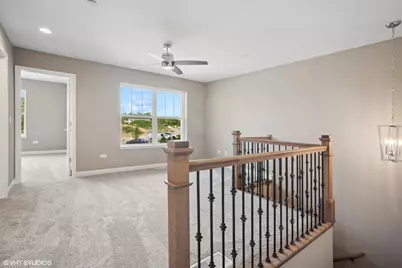 276 Masters Drive, Addison, IL 60101 - Photo 8