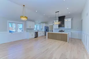 6515 W 82nd St, Burbank, IL 60459 - Photo 12