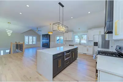 6515 W 82nd Street, Burbank, IL 60459 - Photo 16