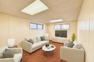 1042 W Central Rd, Mount Prospect, IL 60056 - Photo 12