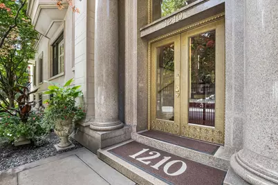 1210 N Astor Street #1A, Chicago, IL 60610 - Photo 2