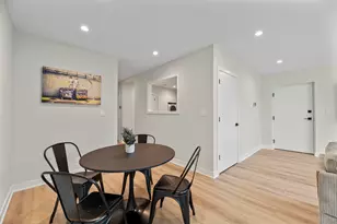 7109 N Western Ave, Chicago, IL 60645 - Photo 6