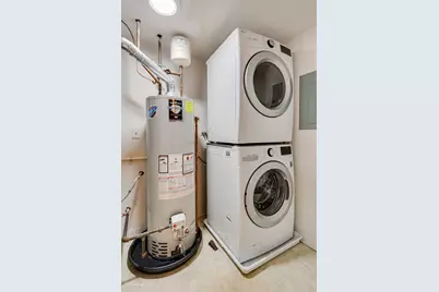 [Address not provided], Lyons, IL 60534 - Photo 16