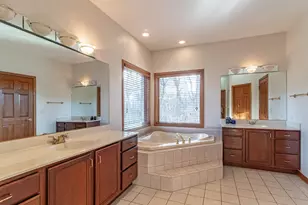 39252 N Gelden Ln, Lake Villa, IL 60046 - Photo 20