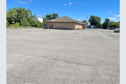 2411 St Vincents Avenue, Lasalle, IL 61301 - Photo 6