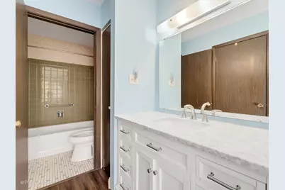 1705 Lakecliffe Drive #D, Wheaton, IL 60189 - Photo 12