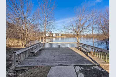 1705 Lakecliffe Drive #D, Wheaton, IL 60189 - Photo 18