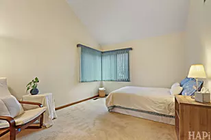 1221 Golf View Dr, Woodridge, IL 60517 - Photo 24