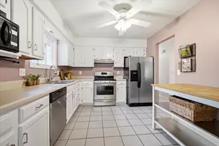 102 Nottingham Chase, Normal, IL 61761 - Photo 4