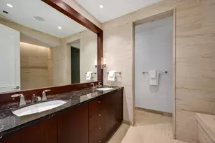 159 E Walton Pl, Chicago, IL 60611 - Photo 14