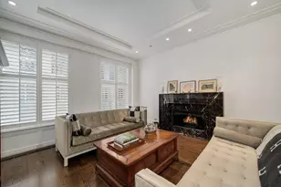 159 E Walton Pl, Chicago, IL 60611 - Photo 6