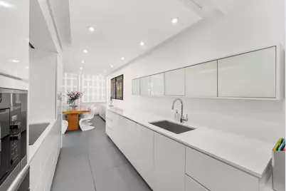 860 N Lake Shore Drive #8L, Chicago, IL 60611 - Photo 4