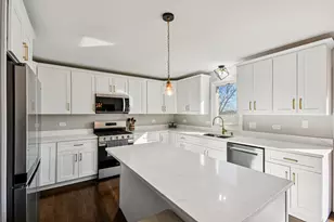 24395 Patriot Ln, Crete, IL 60417 - Photo 6