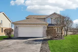 24395 Patriot Ln, Crete, IL 60417 - Photo 1