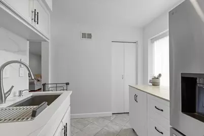 263 S Clubhouse Drive #205, Palatine, IL 60067 - Photo 6