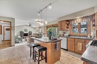 5406 20th Ave Ct, Moline, IL 61265 - Photo 12