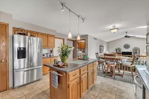 5406 20th Ave Ct, Moline, IL 61265 - Photo 16