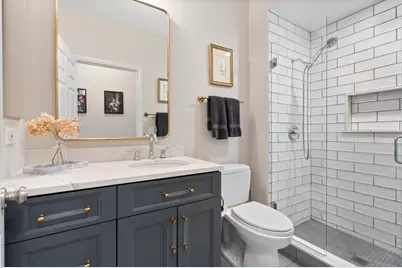 435 W Erie Street #2104, Chicago, IL 60654 - Photo 14