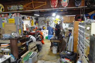 831 Douglas St, Morris, IL 60450 - Photo 14