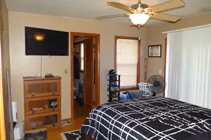 831 Douglas St, Morris, IL 60450 - Photo 6