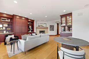 2537 N Bernard St, Chicago, IL 60647 - Photo 12