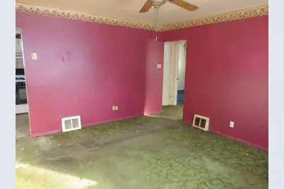 [Address not provided], Waukegan, IL 60087 - Photo 6