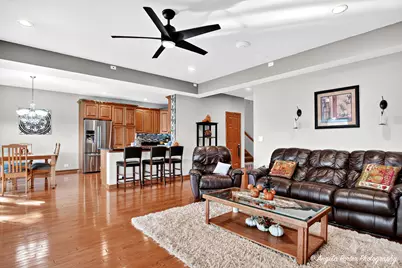 5012 W Lake Shore Drive, Wonder Lake, IL 60097 - Photo 10