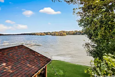 5012 W Lake Shore Drive, Wonder Lake, IL 60097 - Photo 36