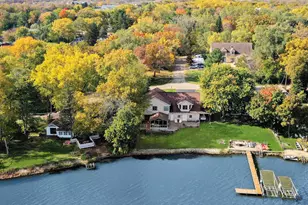 5012 W Lake Shore Dr, Wonder Lake, IL 60097 - Photo 4