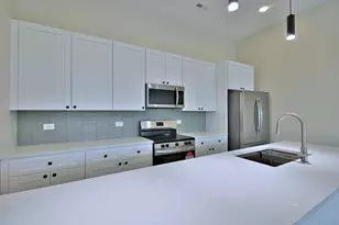 7518 Madison St, Forest Park, IL 60130 - Photo 2